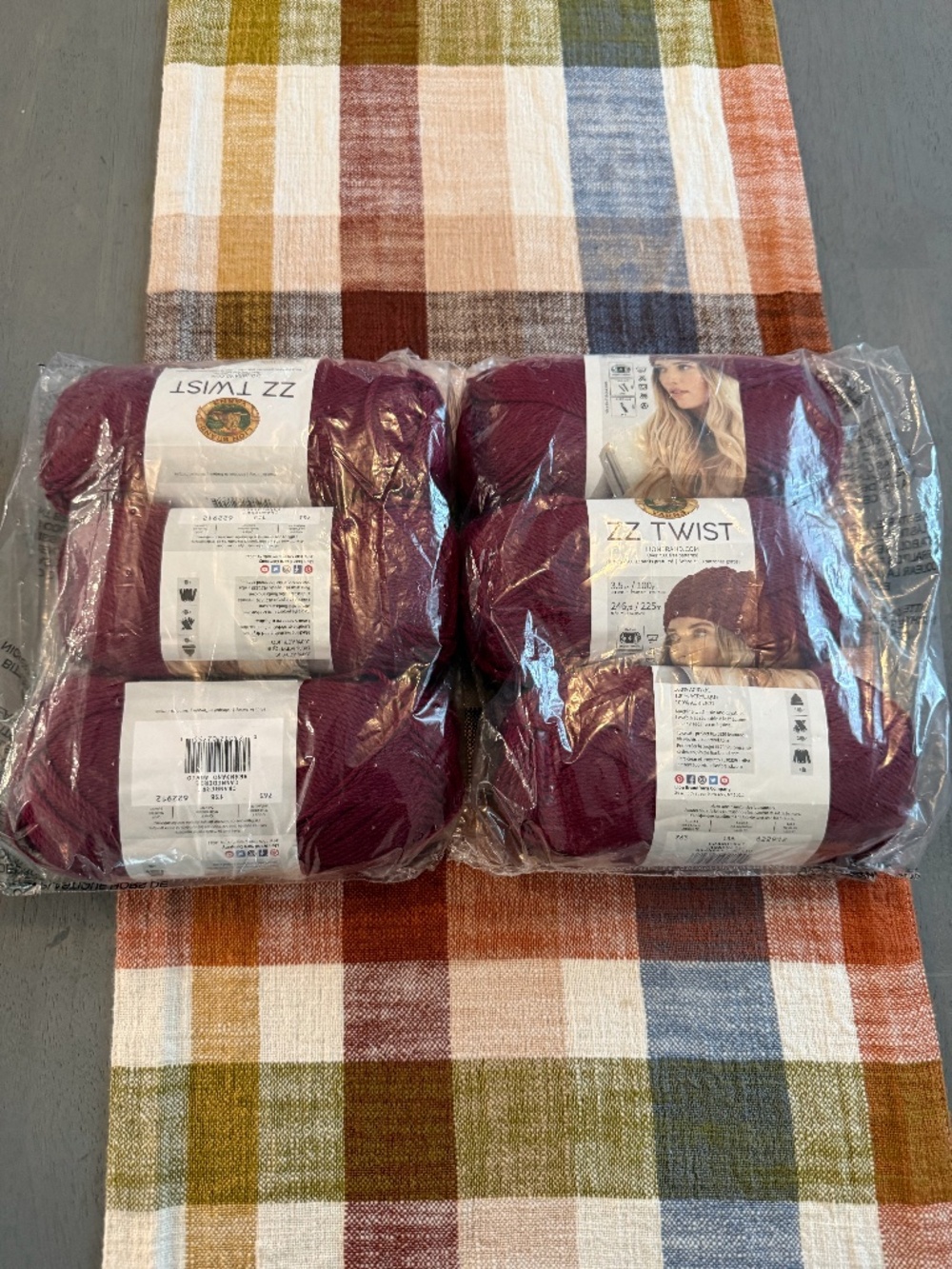 Lion Brand Yarns ZZ Twist - Cranberry - Discontinued